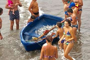 Chinchorro y varada del pescado pasados por agua (Foto TA)